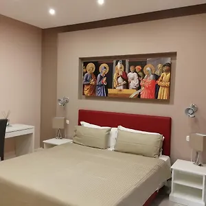 https://locanda-delsa.it-tuscanyhotel.com