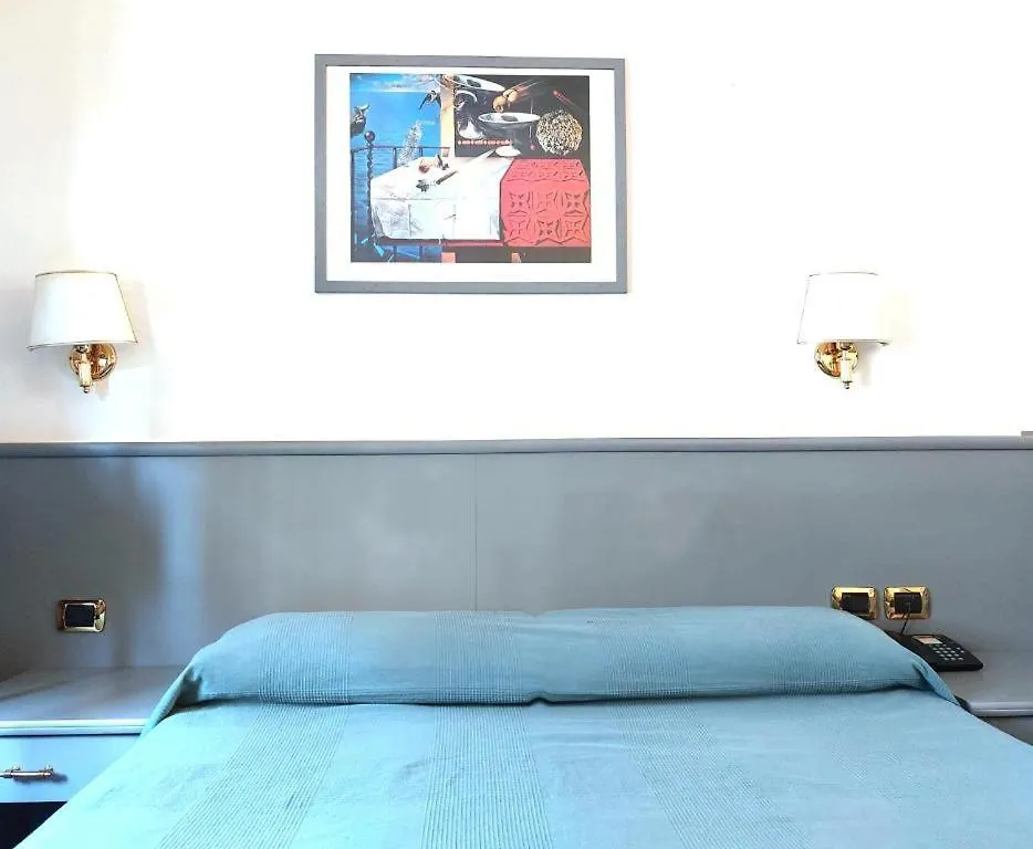 Hotel Vitruvio Milan 3*,  Italy