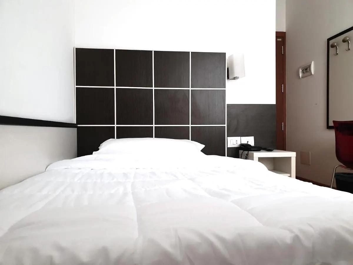 Hotel Vitruvio Milan 3*,  Italy