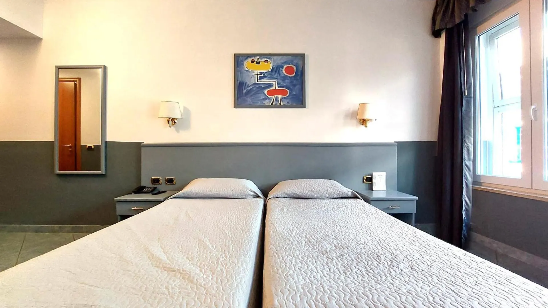 Hotel Vitruvio Milan 3*,