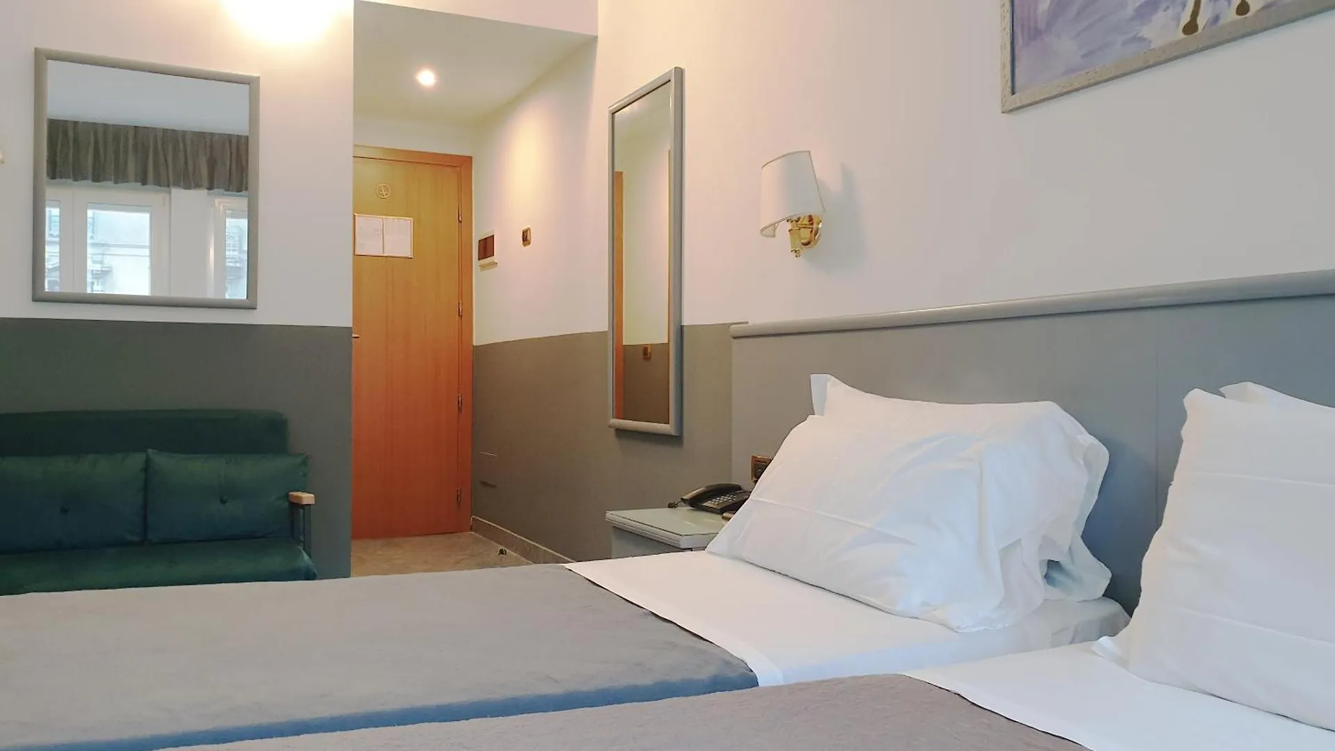 Hotel Vitruvio Milan 3*,  Italy